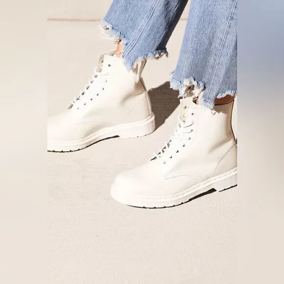 Dr. Martens 1460 Mono Lace-Up Boots size 5 - Picture 9 of 16